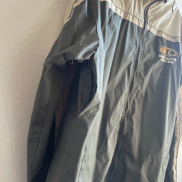 Green Windbreaker - Picture 3 of 4